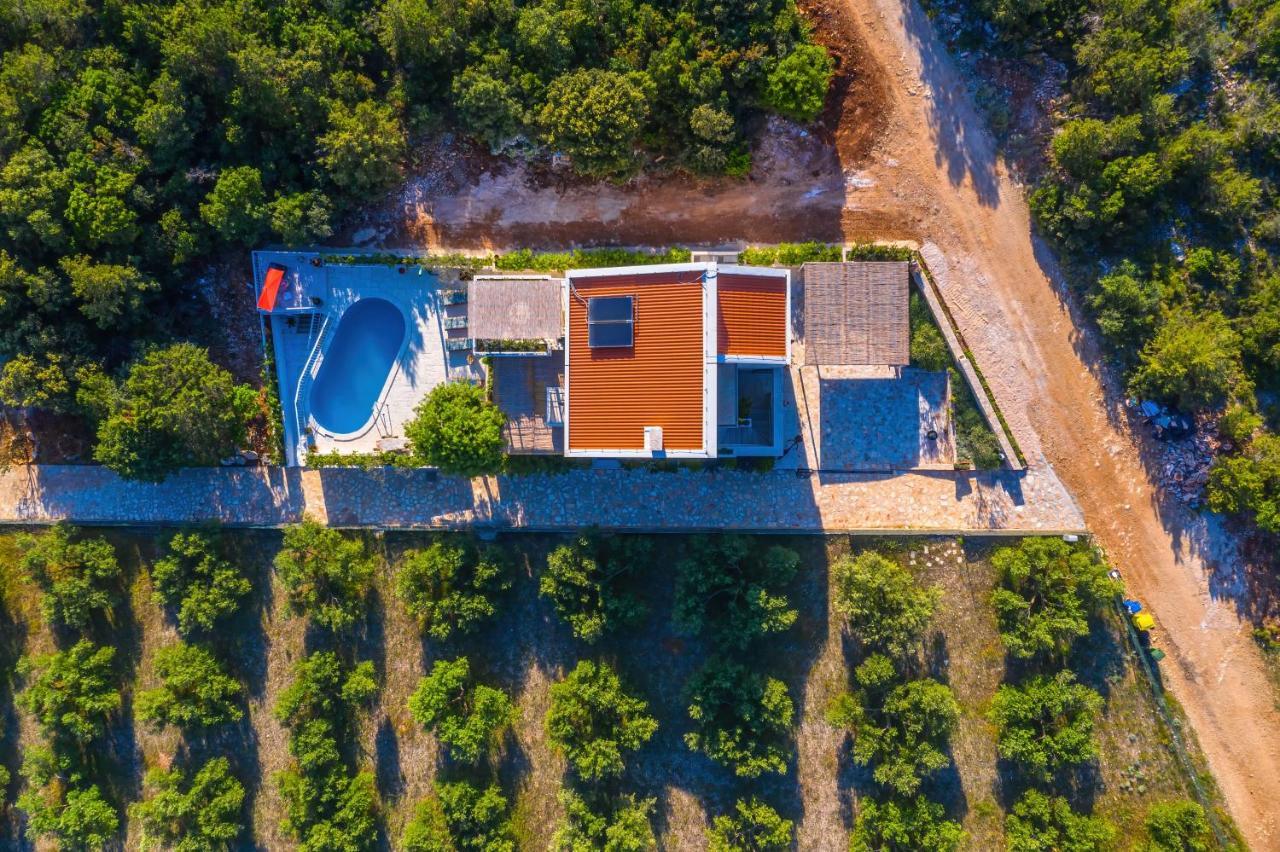 Villa Vera Loviste Exterior photo